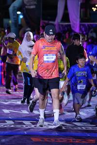 BIB: 4039, 3453
                            <button type="button" onclick="openModal(26225469)" class="btn btn-primary btn-sm float-right btn-popup" data-toggle="modal" data-target=".modal-high-quality">
                        <i class="fas fa-shopping-cart"></i> Add to Cart
                    </button>
                                            <button type="button" onclick="isThisMe(26225469, true)" class="btn btn-success btn-sm float-right btn-popup btn-isme hidden" data-toggle="tooltip" data-placement="bottom" title="นี่คือรูปของคุณใช่ไหม คลิกที่นี่เพื่อเอาเข้าอัลบั้ม">
                        <i class="fas fa-plus"></i> Add to album
                    </button>
                    <button type="button" onclick="isThisMe(26225469, false)" class="btn btn-warning btn-sm float-right btn-popup btn-isnotme hidden">
                        <i class="fas fa-ban"></i> Remove from album
                    </button>